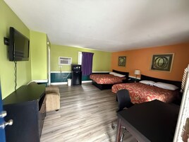 Habitación doble, 2 camas dobles, planta baja | Wifi gratis y ropa de cama