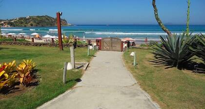 Casa na Beira da Praia de Geribá