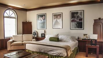 Comfort Duplex, 1 King Bed | Iron/ironing board, free WiFi