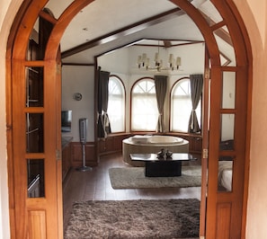 Deluxe Suite, 1 Bedroom, Hot Tub | Room amenity - La Esmeralda en el Encanto Hotel Petit (Atlixco)