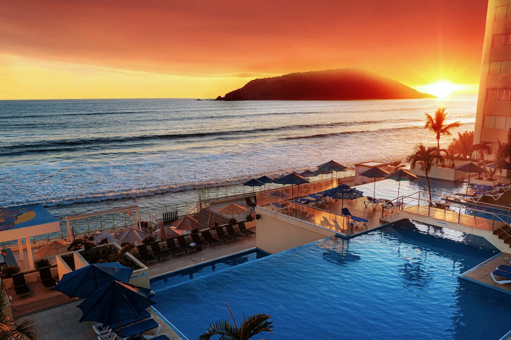 DoubleTree by Hilton Mazatlan