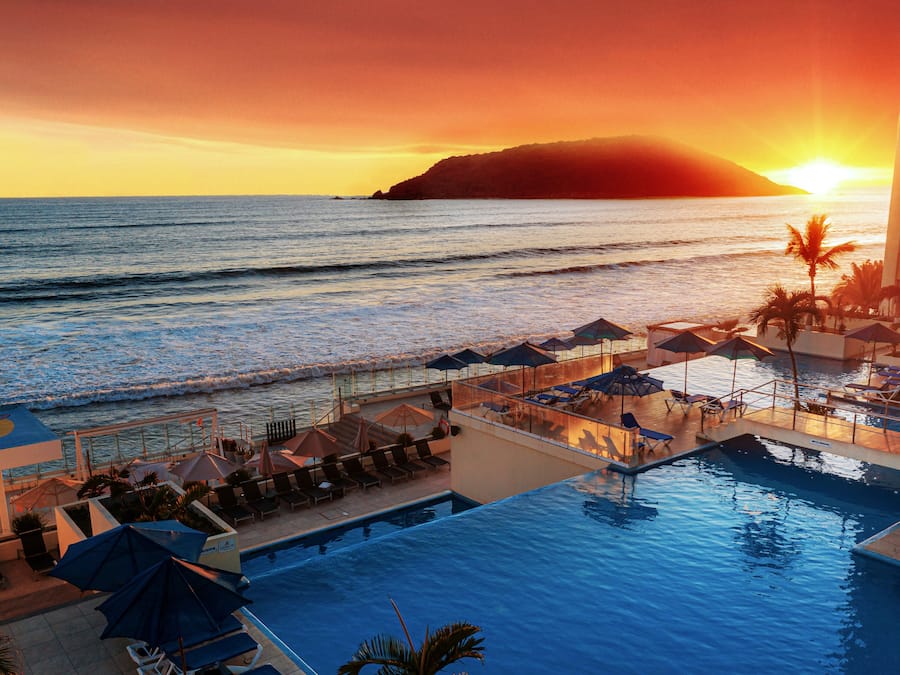 En la playa, toallas de playa