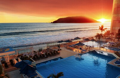 DoubleTree by Hilton Mazatlan