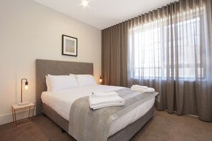 Apartamento, 2 habitaciones (The Prince 207) | Tabla de planchar con plancha, wifi gratis, ropa de cama