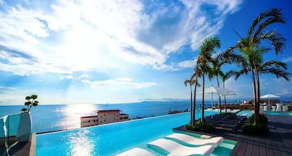 D'Terrace Romantic Zone located at the heart of los muertos beach.