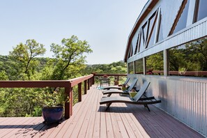 Property grounds - ★ Dome House with Skyline View ★ Total Privacy Yet Only 10 Min to Downtown ★ (Austin)