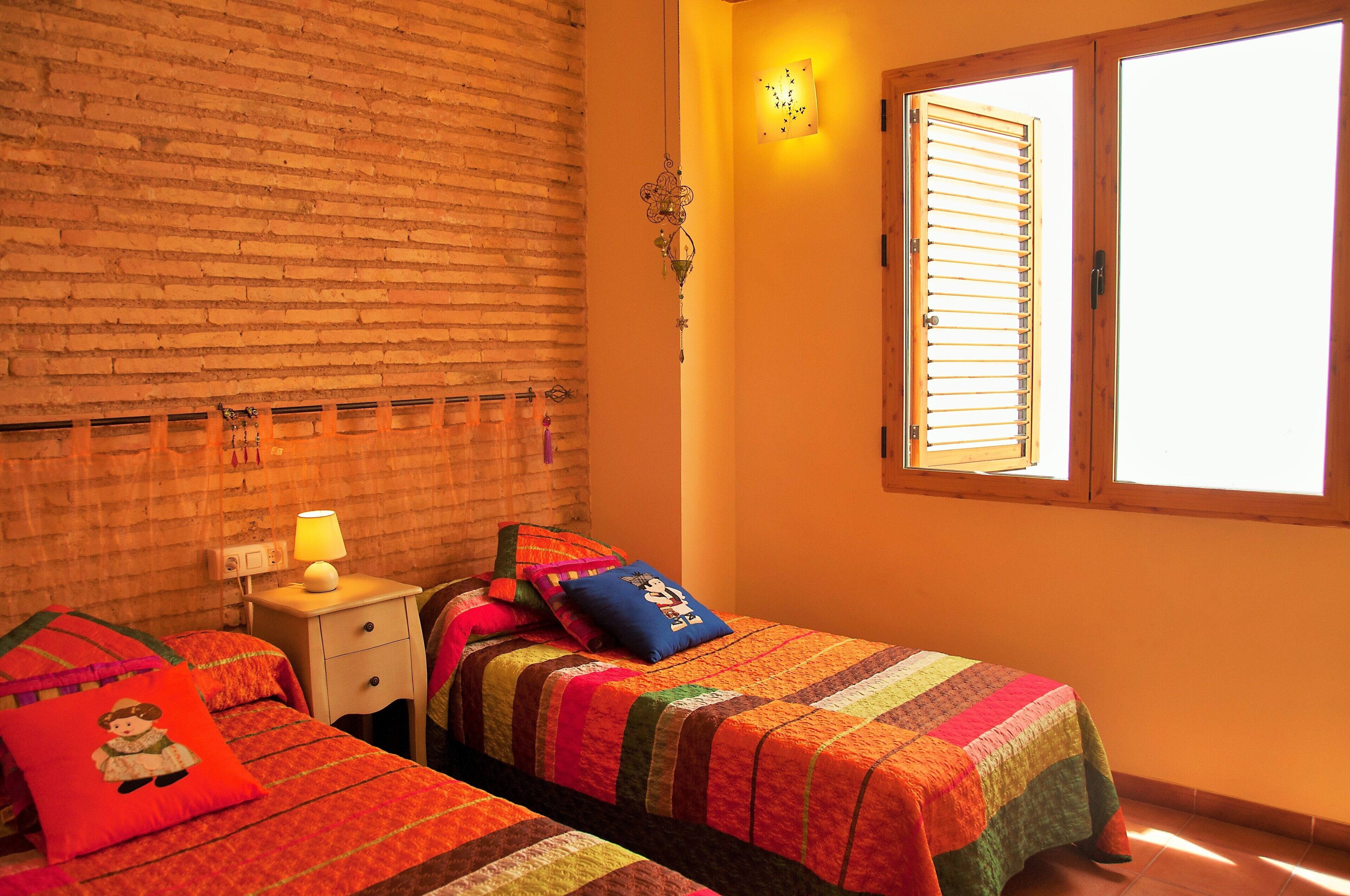 1 chambre, fer et planche à repasser, Wi-Fi gratuit, draps fournis