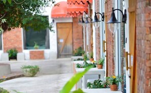 Interior - Porploen Hip Resort (Suan Phueng)