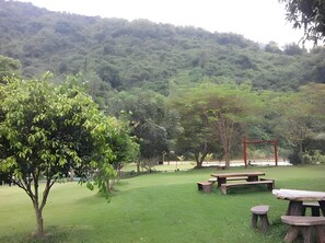 Dinner served - Porploen Hip Resort (Suan Phueng)