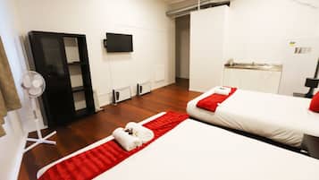 Basic-Zweibettzimmer, Mehrere Betten, eigenes Bad | Kostenloses WLAN, Bettwäsche