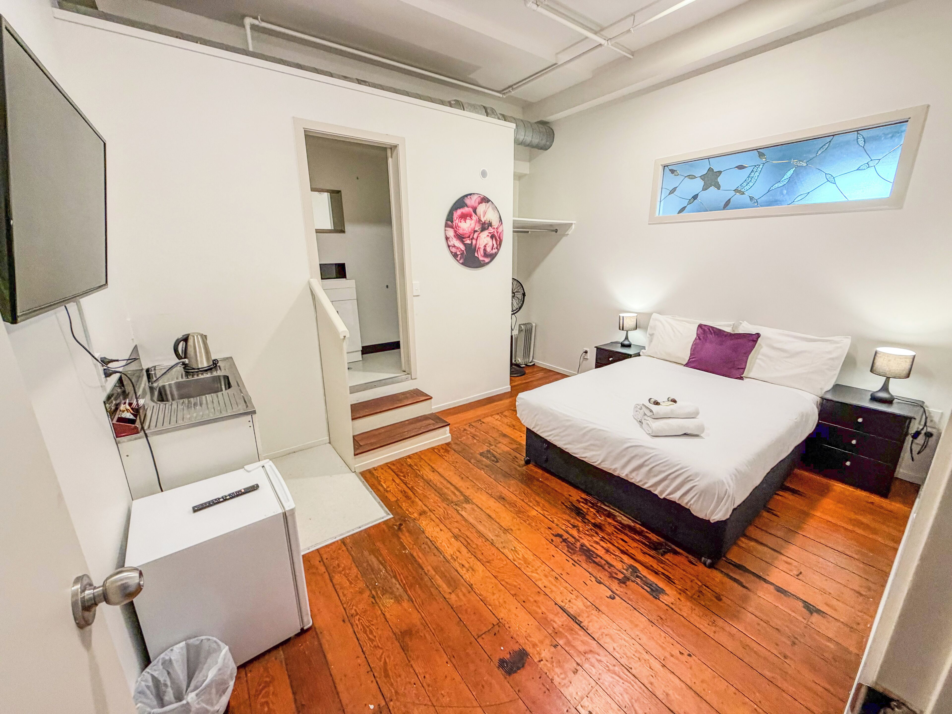 Studio, 1 Queen Bed | Free WiFi, bed sheets