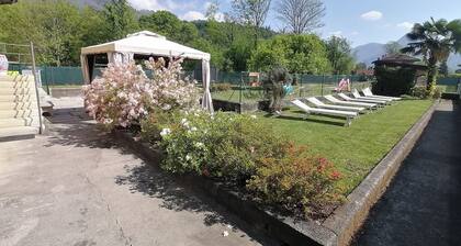Elena Holiday Home: House with garden, children's paradise, private parking