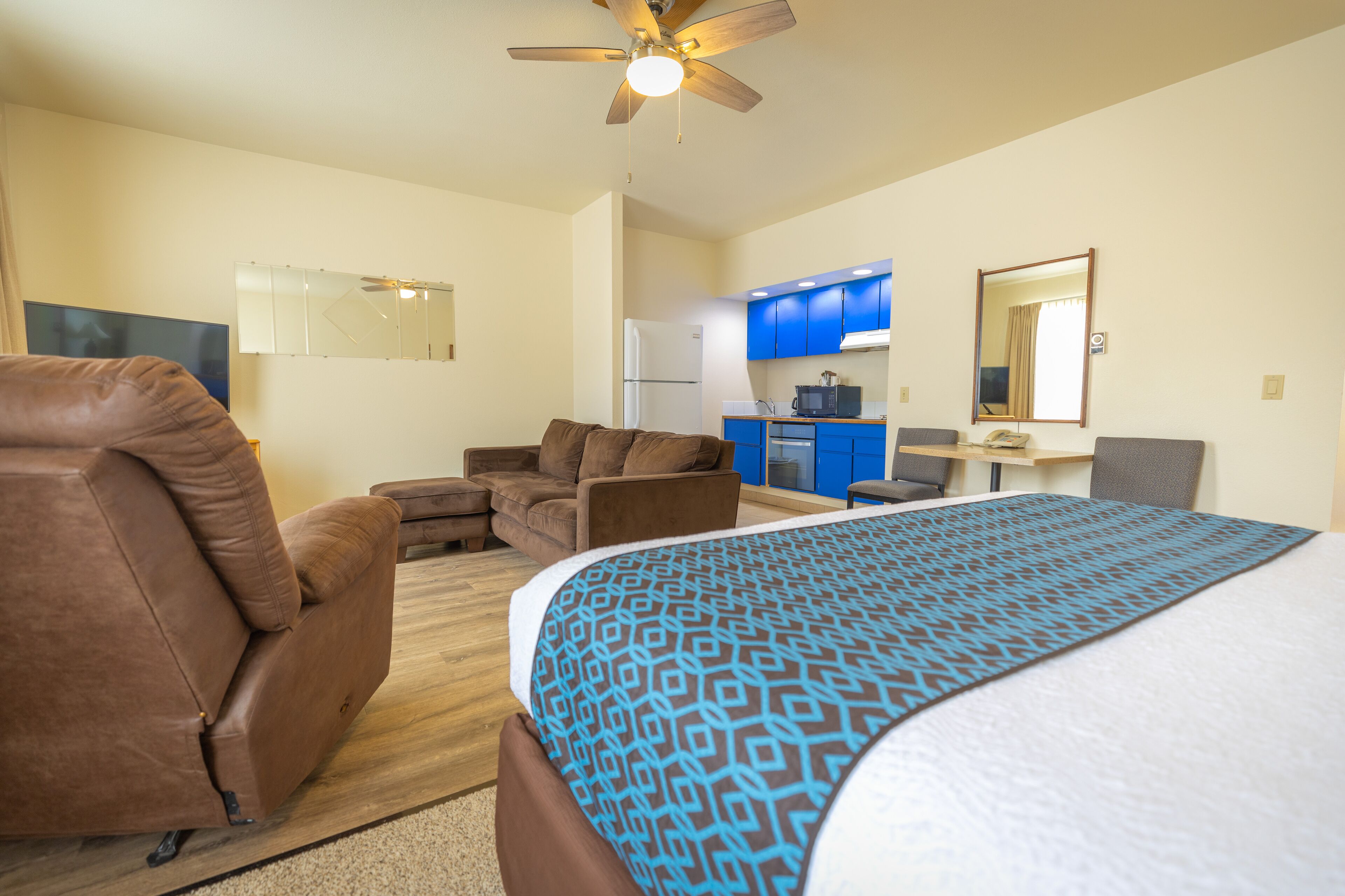 suite, 1 queen bed, kitchen | premium bedding, desk, iron/ironing board, rollaway beds