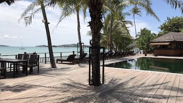 Outdoor pool, sun loungers