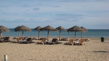 Beach nearby, beach towels