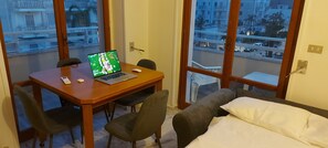 3 bedrooms, iron/ironing board, bed sheets - Panoramic view (Gallipoli)