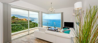 Villa Maiquetia, villa with heated swimming pool