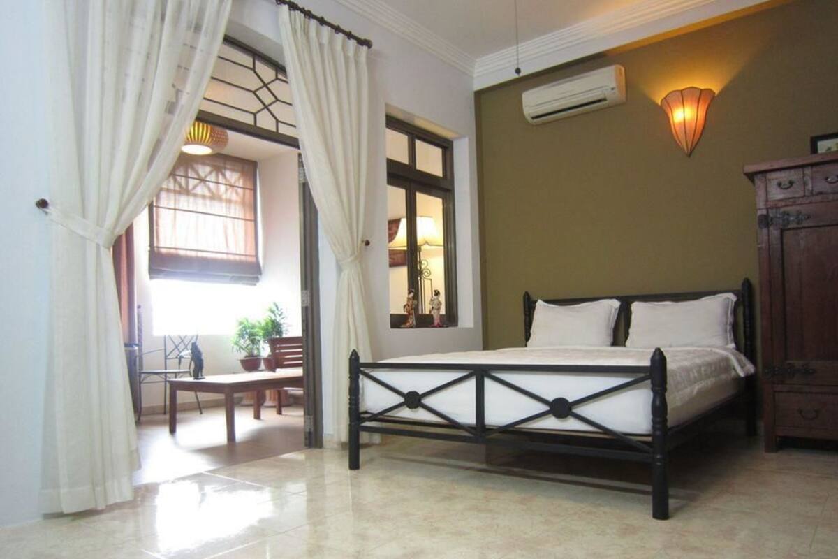 อพาร์ทเมนท์, ระเบียง (Studio) | โต๊ะทำงาน, Wi-Fi ฟรี