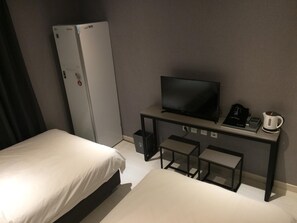 Safe på rommet, lydisolert, wi-fi (inkludert) og sengetøy