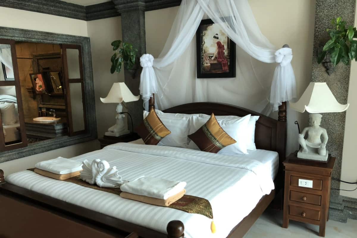 Angkor Deluxe Pool and Sea View | Minibar, safe på rommet, blendingsgardiner og wi-fi (inkludert)
