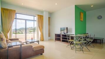Suite, 2 Bedrooms | Living area | LCD TV
