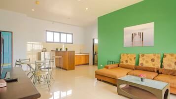 Suite, 2 Bedrooms | Private kitchen | Fridge, coffee/tea maker, electric kettle