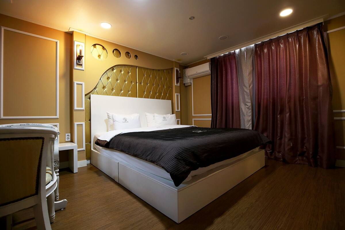Double Room | WiFi (free)
