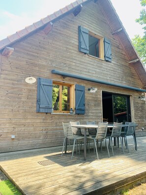 Ulkoruokailutilat