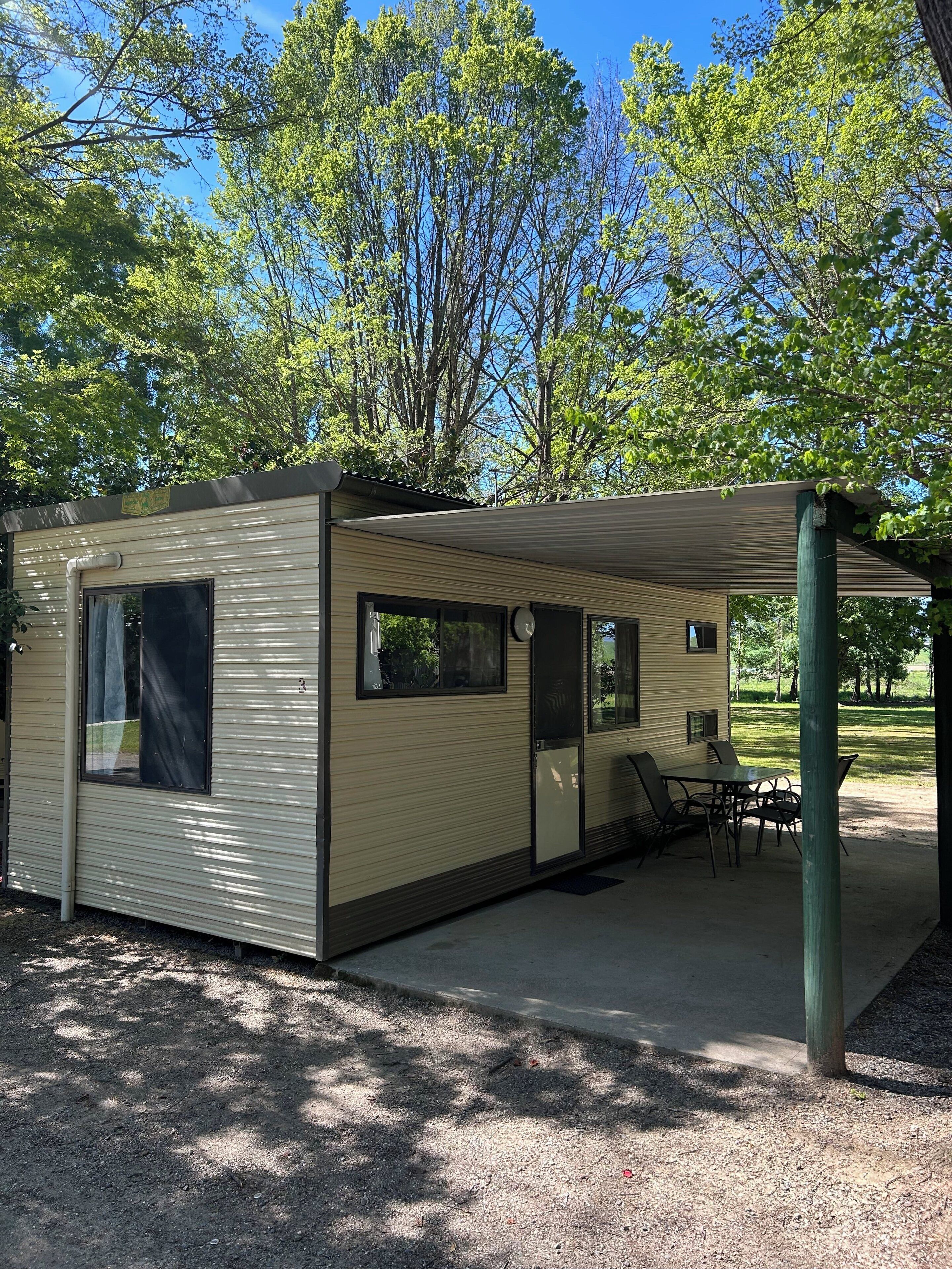 Chalet rustique, salle de bain attenante (4) | Terrasse/patio