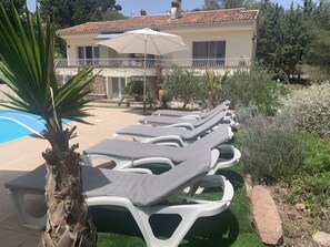 Property grounds - Apartment 7 Rooms, 120 m² in villa St Raphael / Boulouris (Saint-Raphaël)