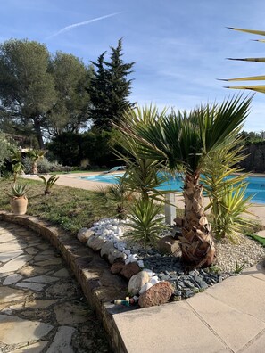 Property grounds - Apartment 7 Rooms, 120 m² in villa St Raphael / Boulouris (Saint-Raphaël)