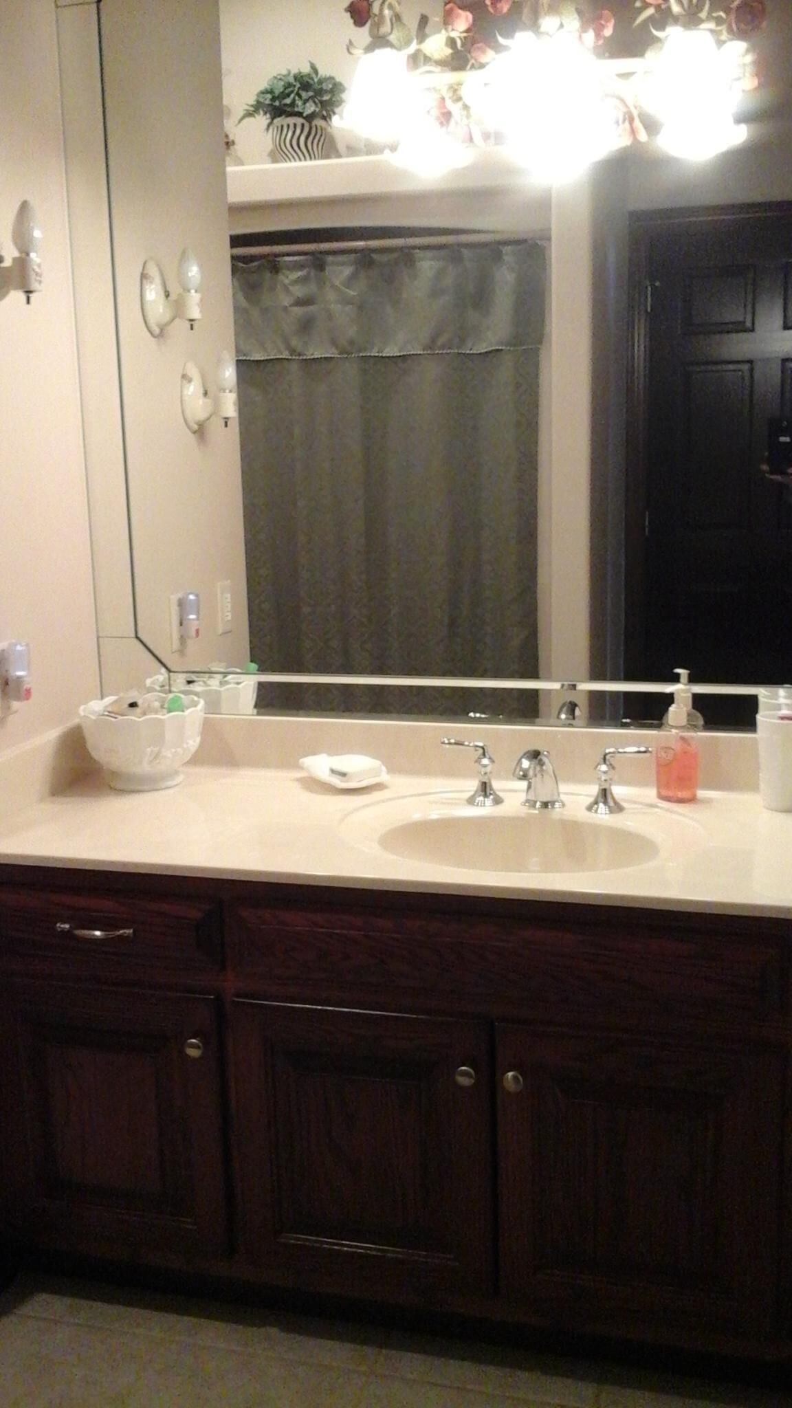 Combined shower/tub, hair dryer, towels, soap