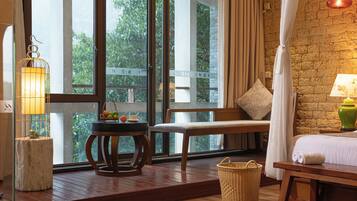 Comfort Room | In-room safe, desk, blackout drapes, soundproofing