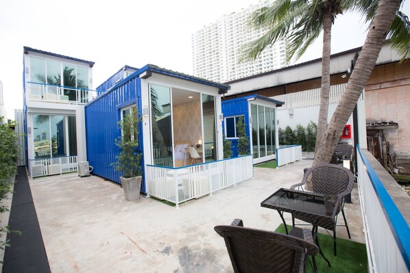 Standard Twin Room | Minibar (some free items), in-room safe, blackout drapes, WiFi (free) - The HAB Hostel (Bangkok)