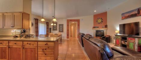 TV, fireplace, DVD player, books