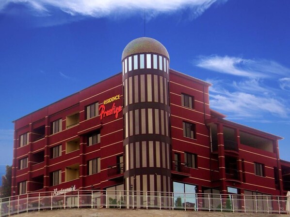 ด้านหน้าที่พัก