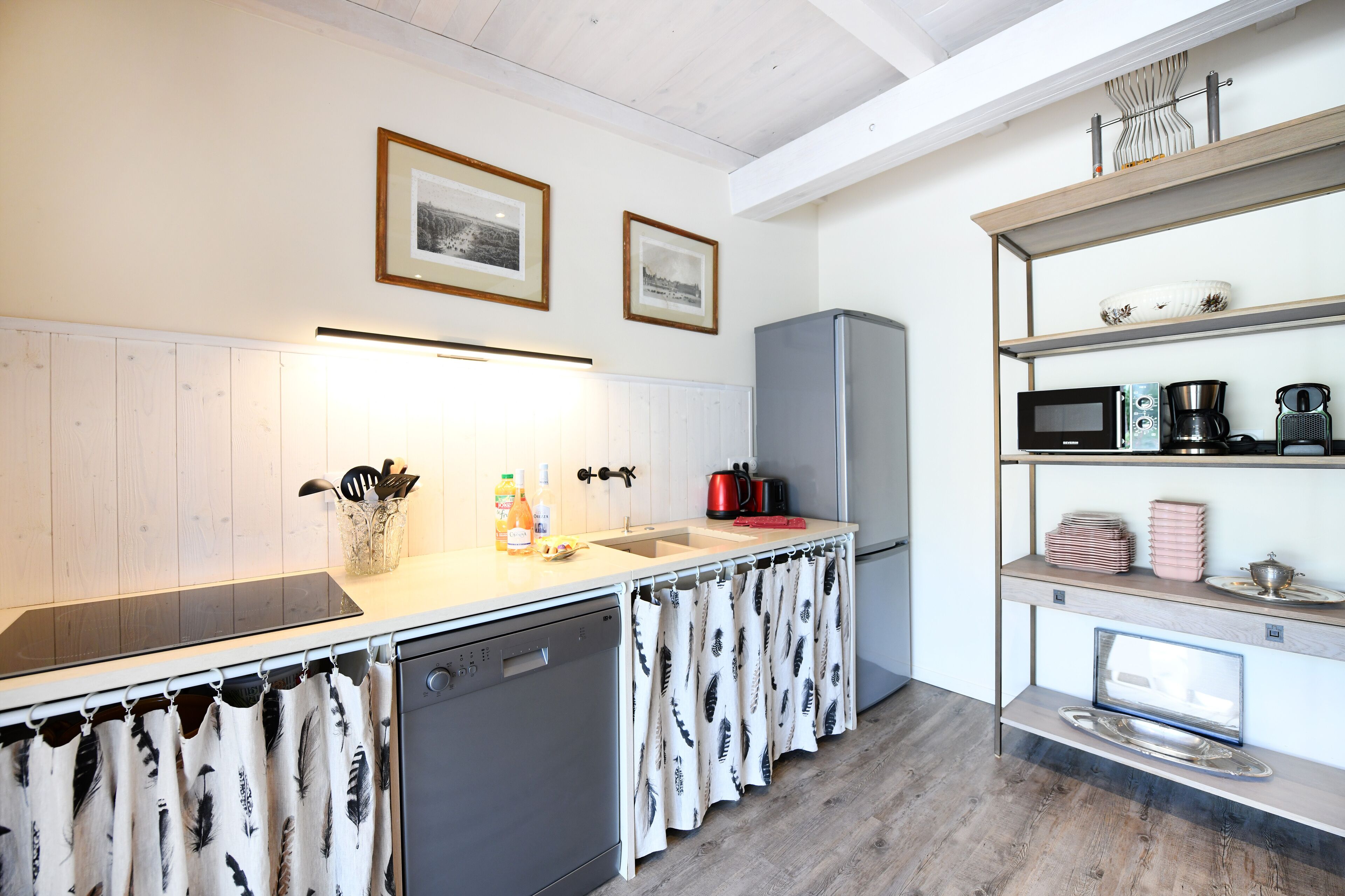 cottage familial (le pacha) | private kitchen | fridge, microwave, stovetop, dishwasher