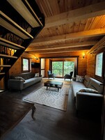Standard Chalet, 1 Bedroom | Premium bedding, free minibar items, desk, laptop workspace
