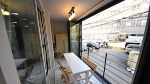 Moonlight | Balcony - Moonlight House (Seoul)
