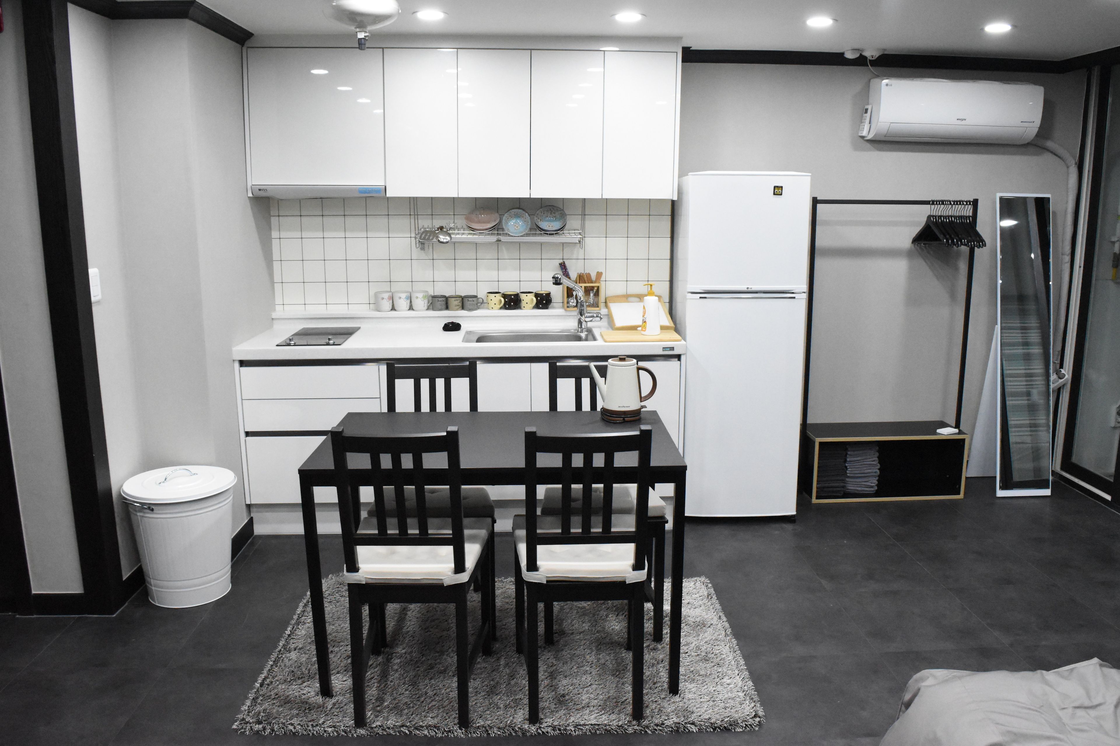 Moonlight | In-room dining