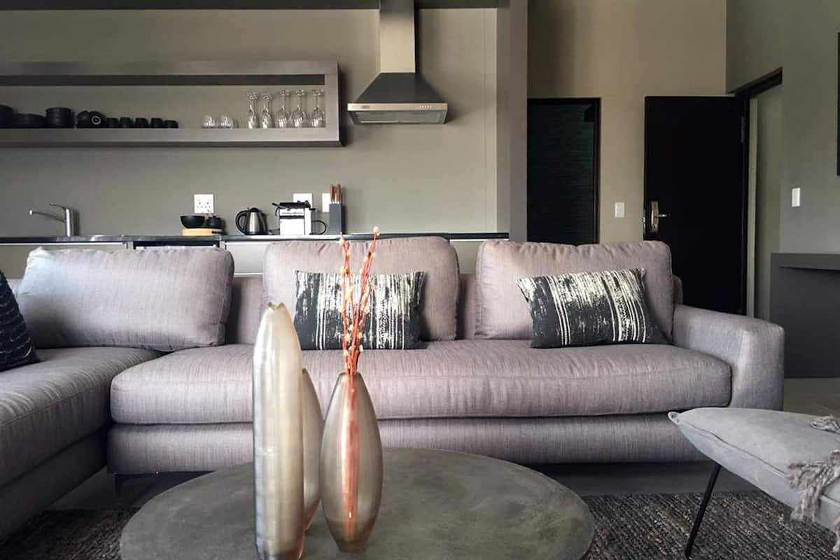 Luxury Apartment, 1 Bedroom, Partial Ocean View | Living area