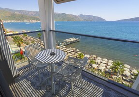 Panoramic Tek Büyük veya İki Ayrı Yataklı Oda, Deniz Manzaralı | Balkon manzarası
