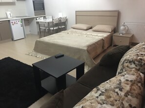 Studio Suite | Desk, iron/ironing board, free WiFi - Arma Apartments (Istanbul)