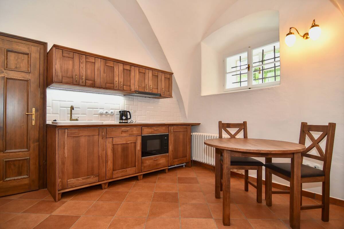 Executive Apartment | Private kitchenette