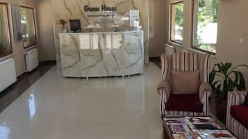 Quầy tiếp tân