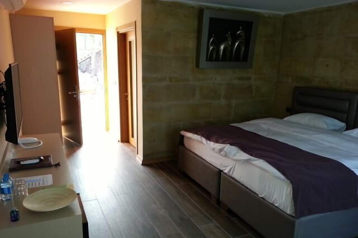 Superior-Doppelzimmer, Poolblick | Zimmerausstattung