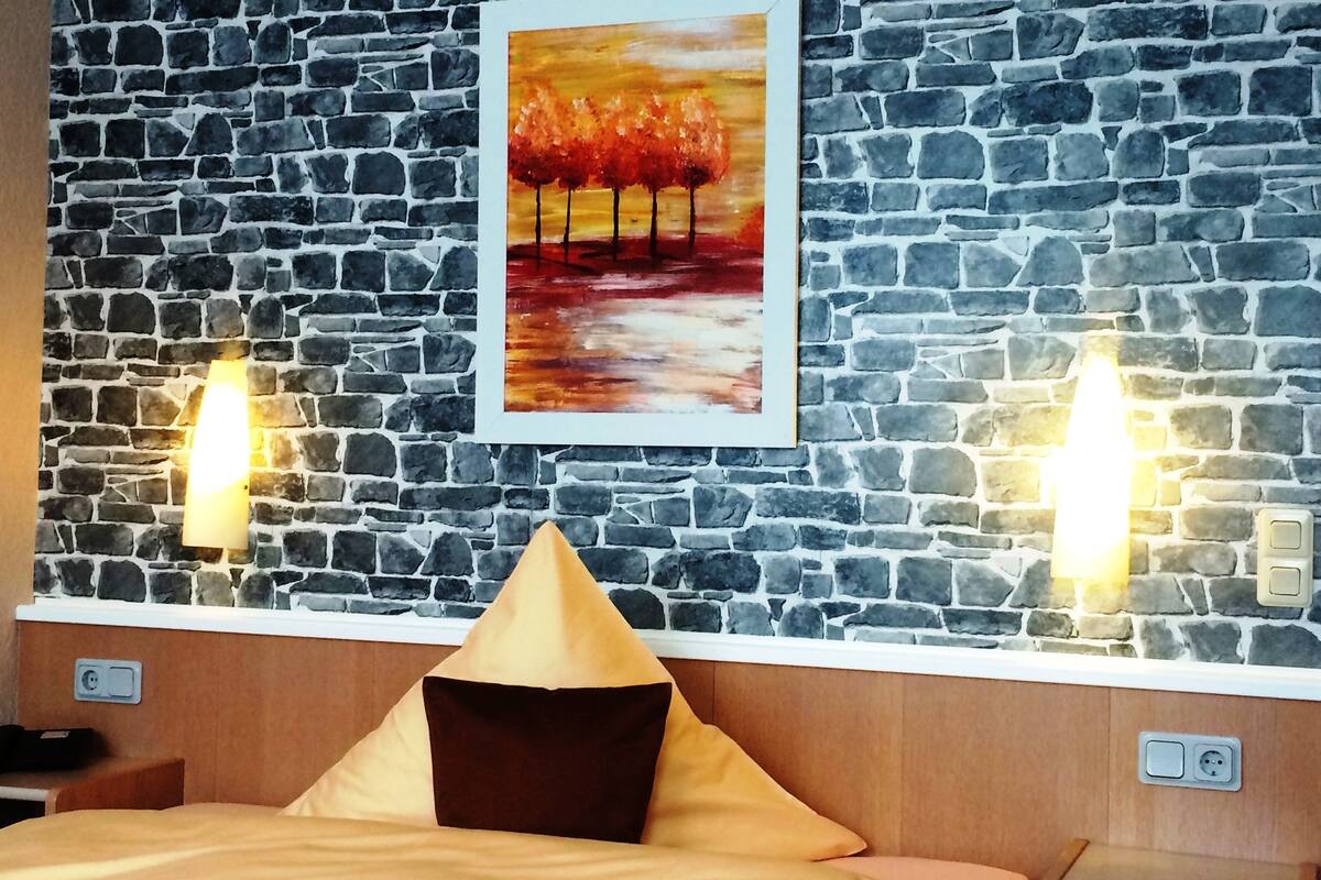 comfort single room | minibar, in-room safe, desk, soundproofing