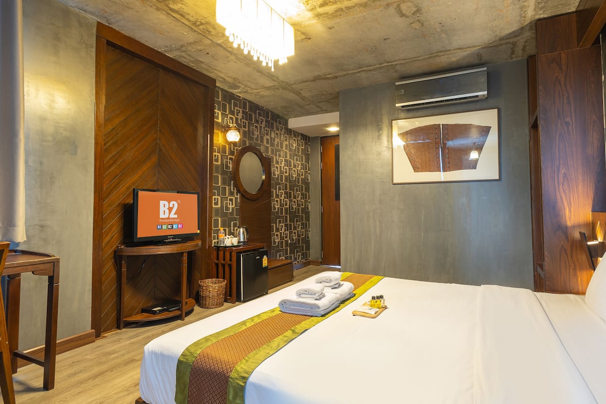 Superior Premier | Verduisterende gordijnen, gratis wifi, beddengoed