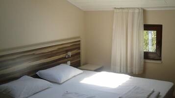 Double or Twin Room (Attic) | Desk, free WiFi