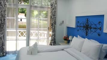 Desk, blackout curtains, rollaway beds, free WiFi